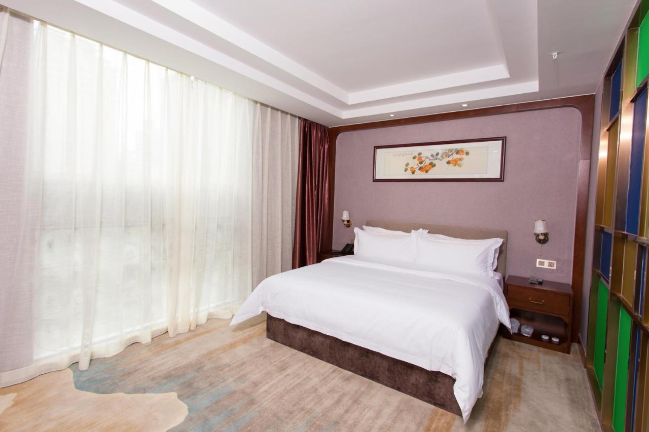 Guangzhou Nan Guo Hotel Exterior photo