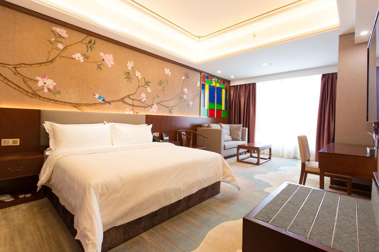 Guangzhou Nan Guo Hotel Exterior photo