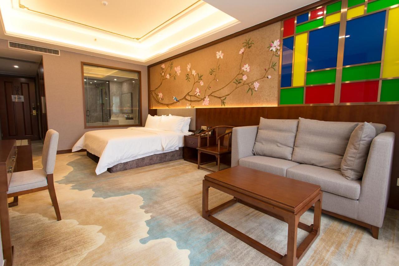 Guangzhou Nan Guo Hotel Exterior photo