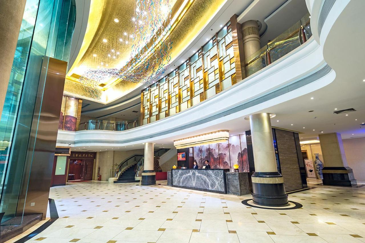 Guangzhou Nan Guo Hotel Exterior photo