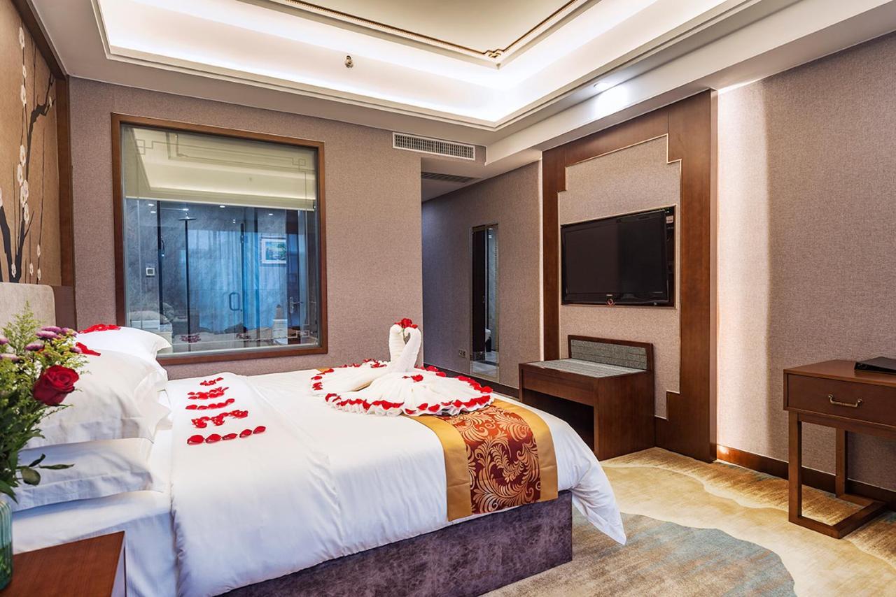 Guangzhou Nan Guo Hotel Exterior photo