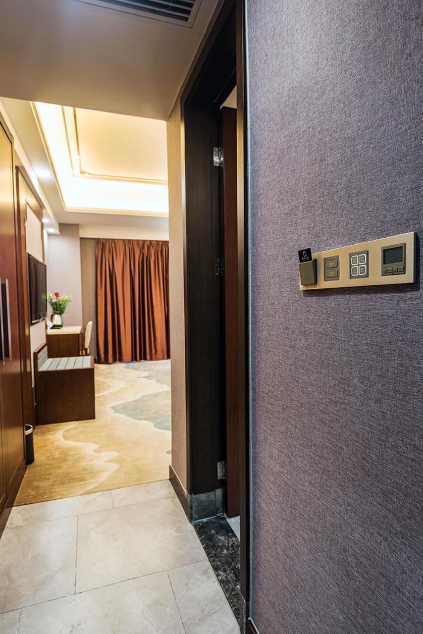 Guangzhou Nan Guo Hotel Exterior photo